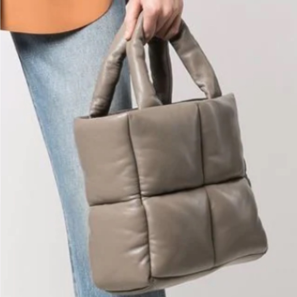 Worn once. Stand Studio Roseanne quilted leather with removeable crossbody strap